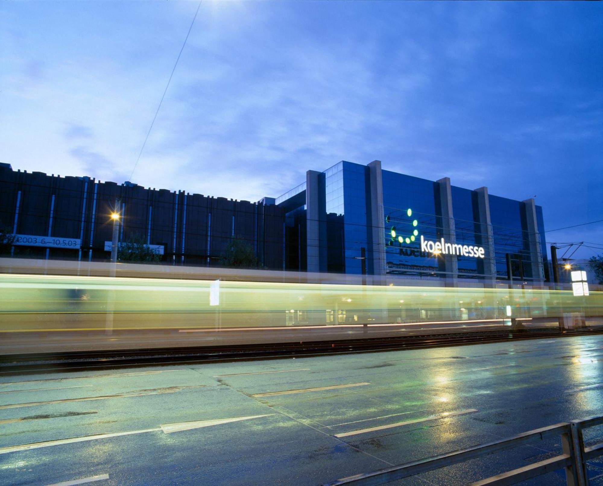 Hotel Alt Deutz City-Messe-Arena Kontaktloser Self Check-In Colonia Exterior foto