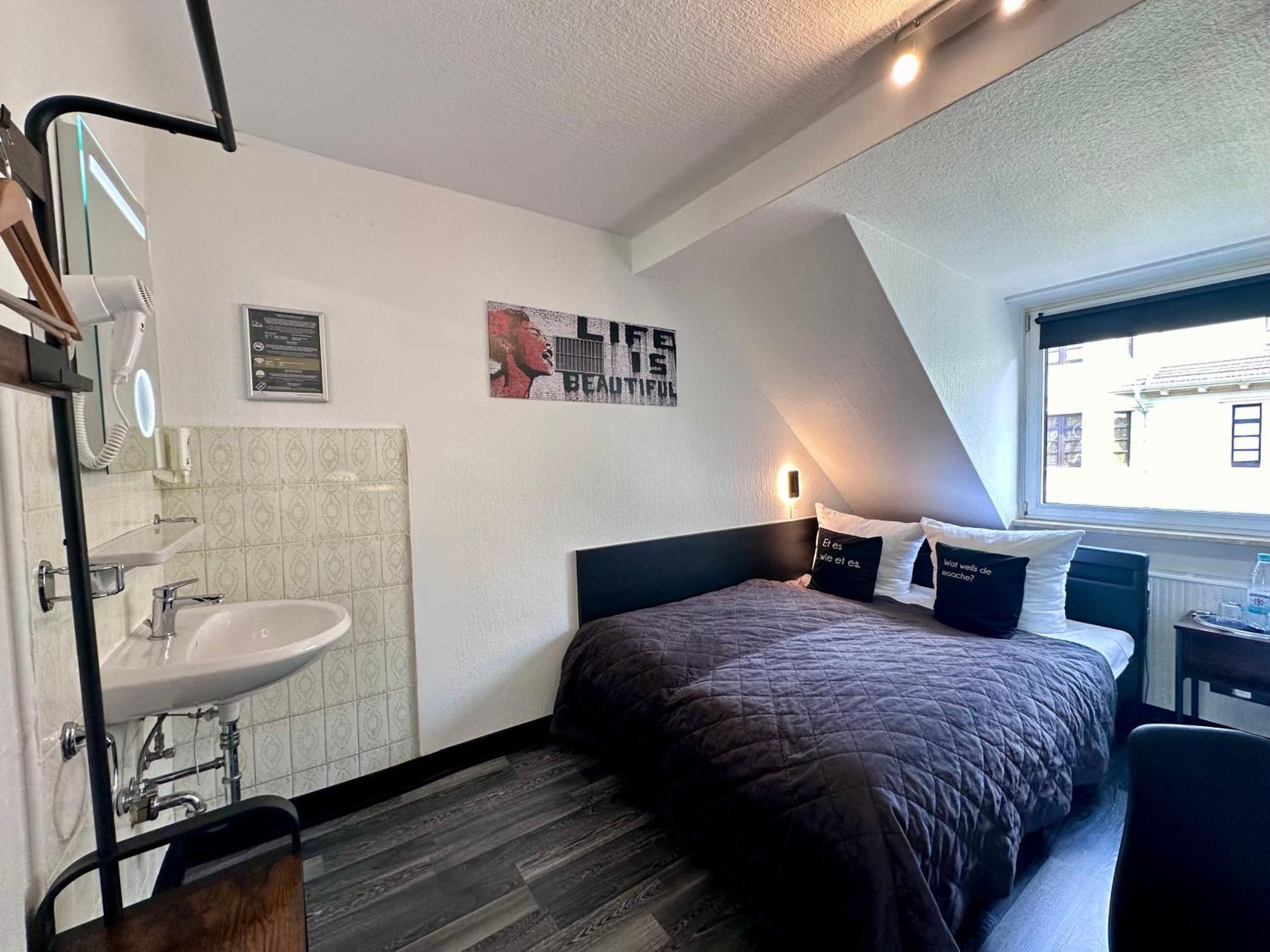 Hotel Alt Deutz City-Messe-Arena Kontaktloser Self Check-In Colonia Exterior foto