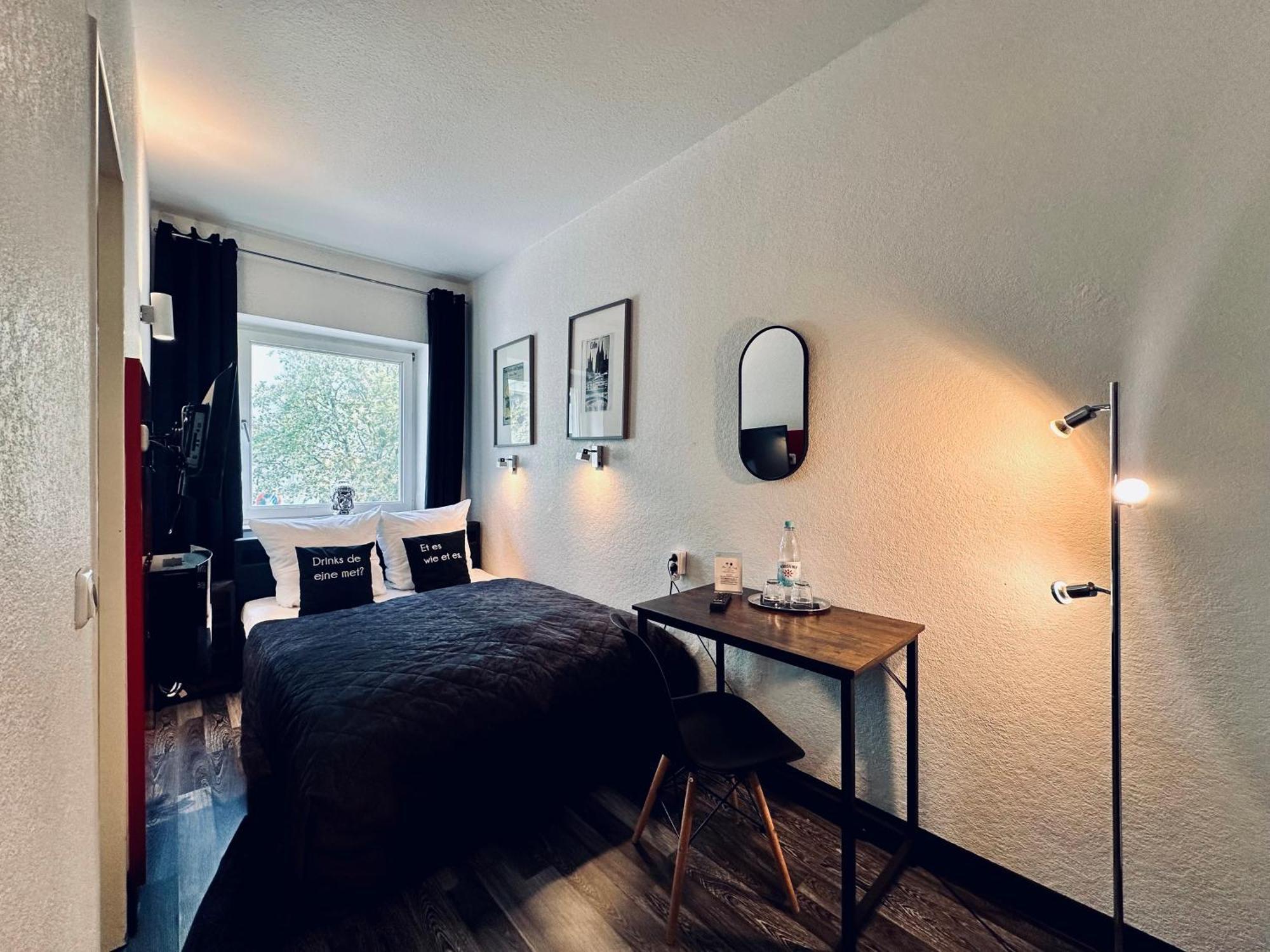 Hotel Alt Deutz City-Messe-Arena Kontaktloser Self Check-In Colonia Exterior foto
